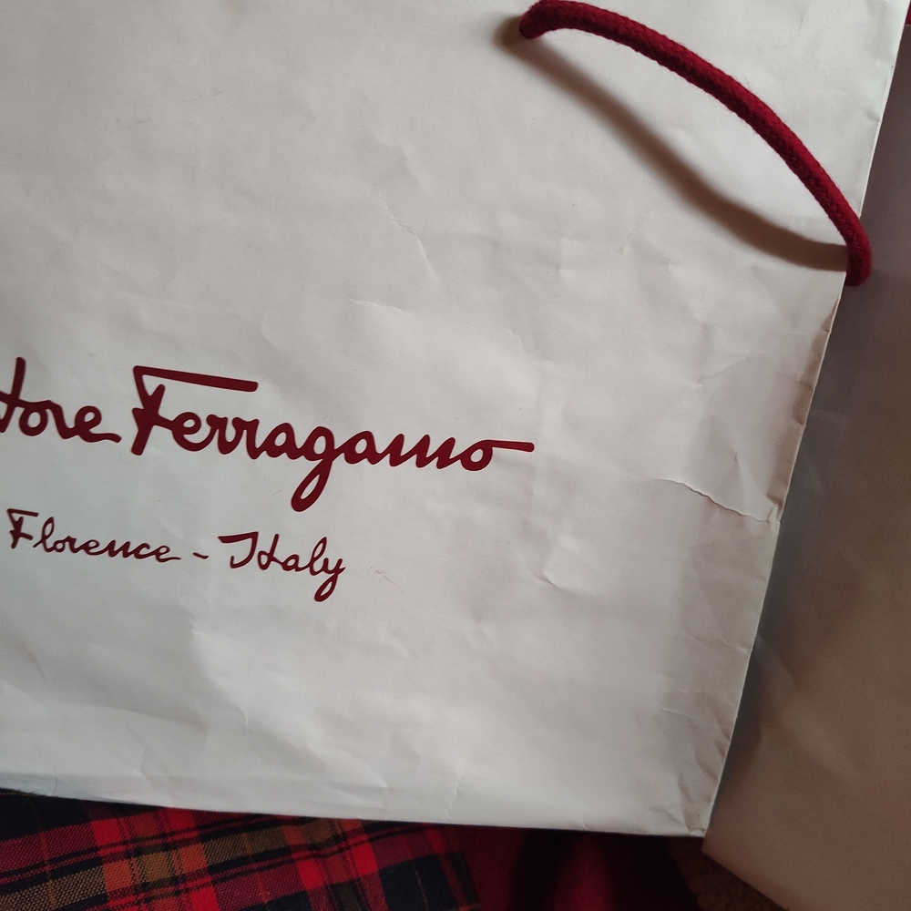 Salvatore Ferragamo Paper Shopping White Bags with Red Logo (2)